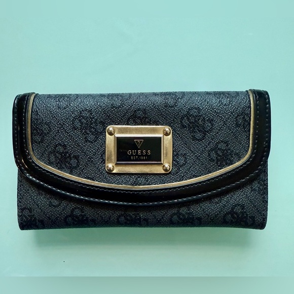 Guess Handbags - GUESS Charcoal Black REAMA ,Trifold Wallet , EUC